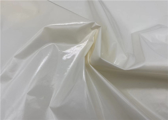 GRS 100% recycleerde Heldere waterdichte nylon van de het Huisdierenwinter van de stoffenpu Deklaag de Laagstof